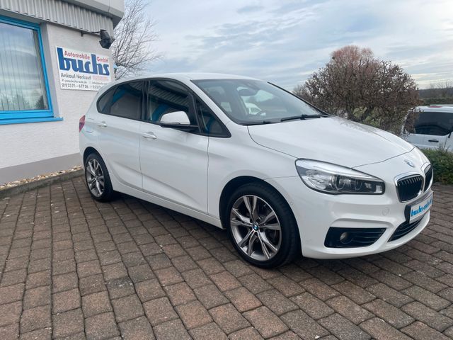 BMW 220i Active Tourer Automatik Sport Line LED