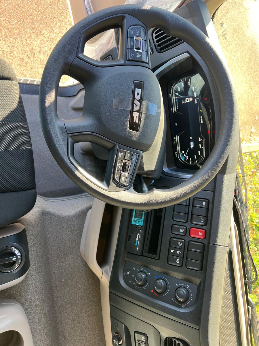 Fahrzeugabbildung DAF FA XB 310 18t Kress Kühlaufbau