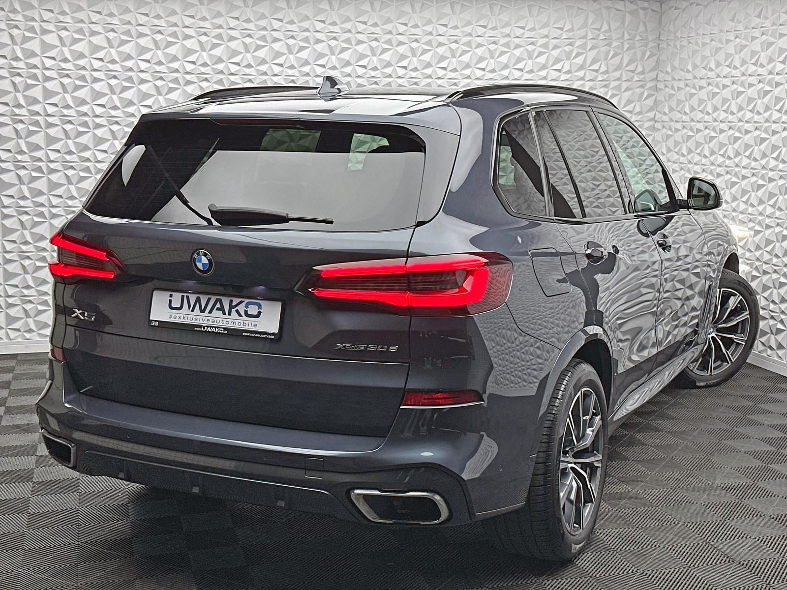 Fahrzeugabbildung BMW X5 30d M-PAKET/ACC/STHZG/H&K/AHK/HUD/INDIVIDUAL