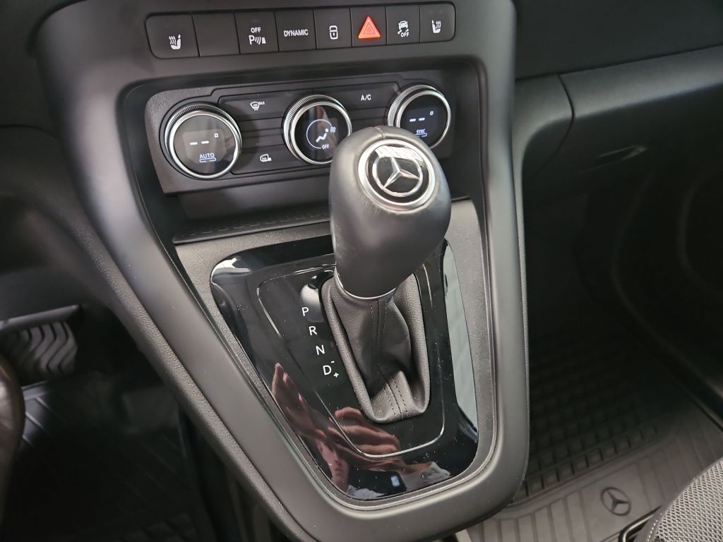 Fahrzeugabbildung Mercedes-Benz eCitan Kastenwagen Standard MBUX Navi RFK PTS hi
