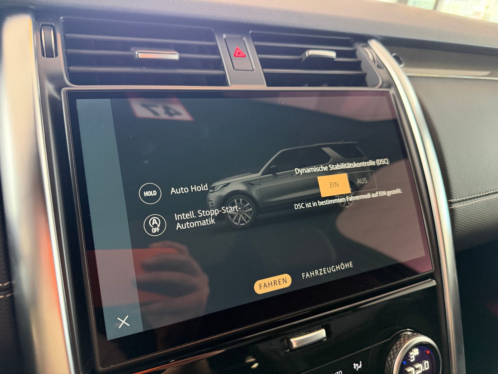 Fahrzeugabbildung Land Rover Discovery 5 R-Dynamic SE AWD/7-SITZER/360''KAM