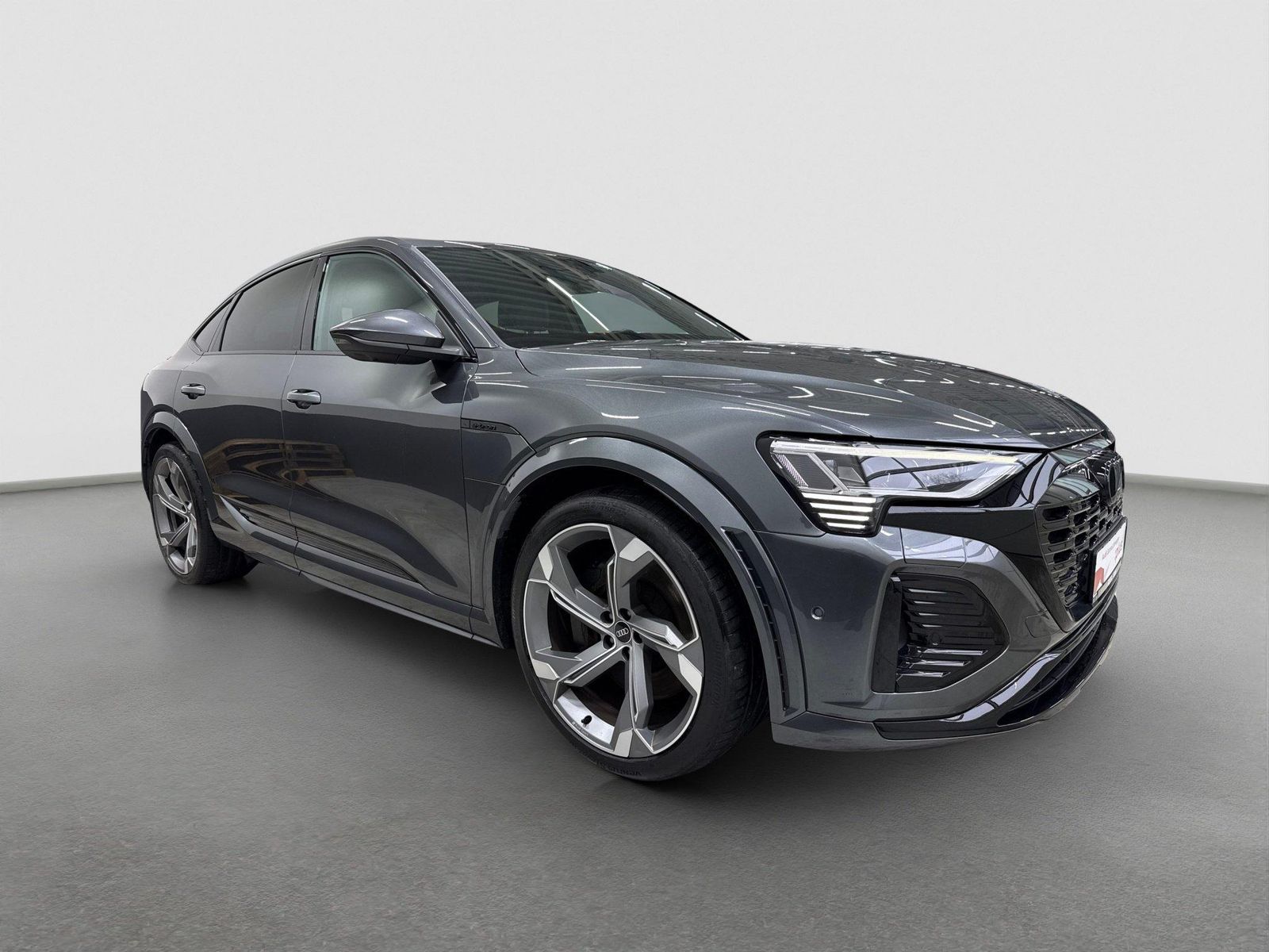 Audi SQ8 - Bild 7