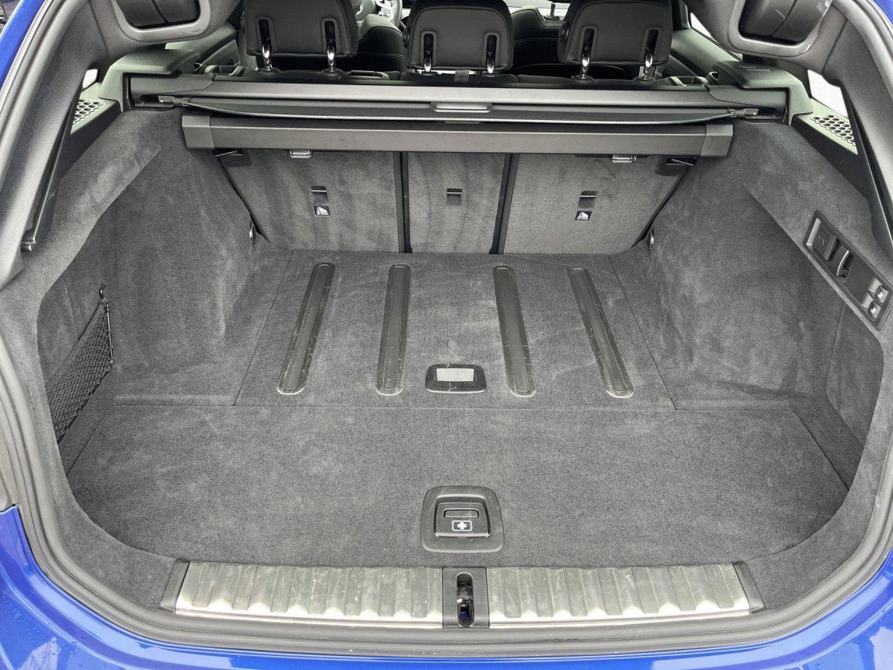 BMW M340i xDr T LivePr,Pano,19",360, Lea.o.Anz.498,-