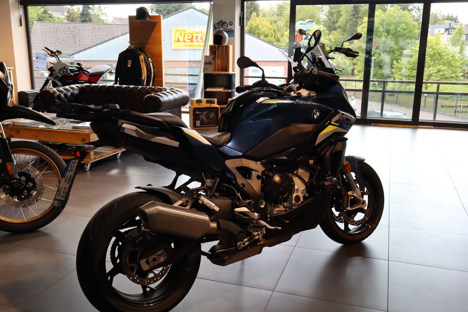 Fahrzeugabbildung BMW S 1000 XR Style Sport