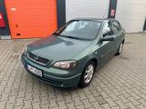 Opel Astra 1.6 Njoy Njoy - Opel Astra Njoy mit Benzin-Antrieb