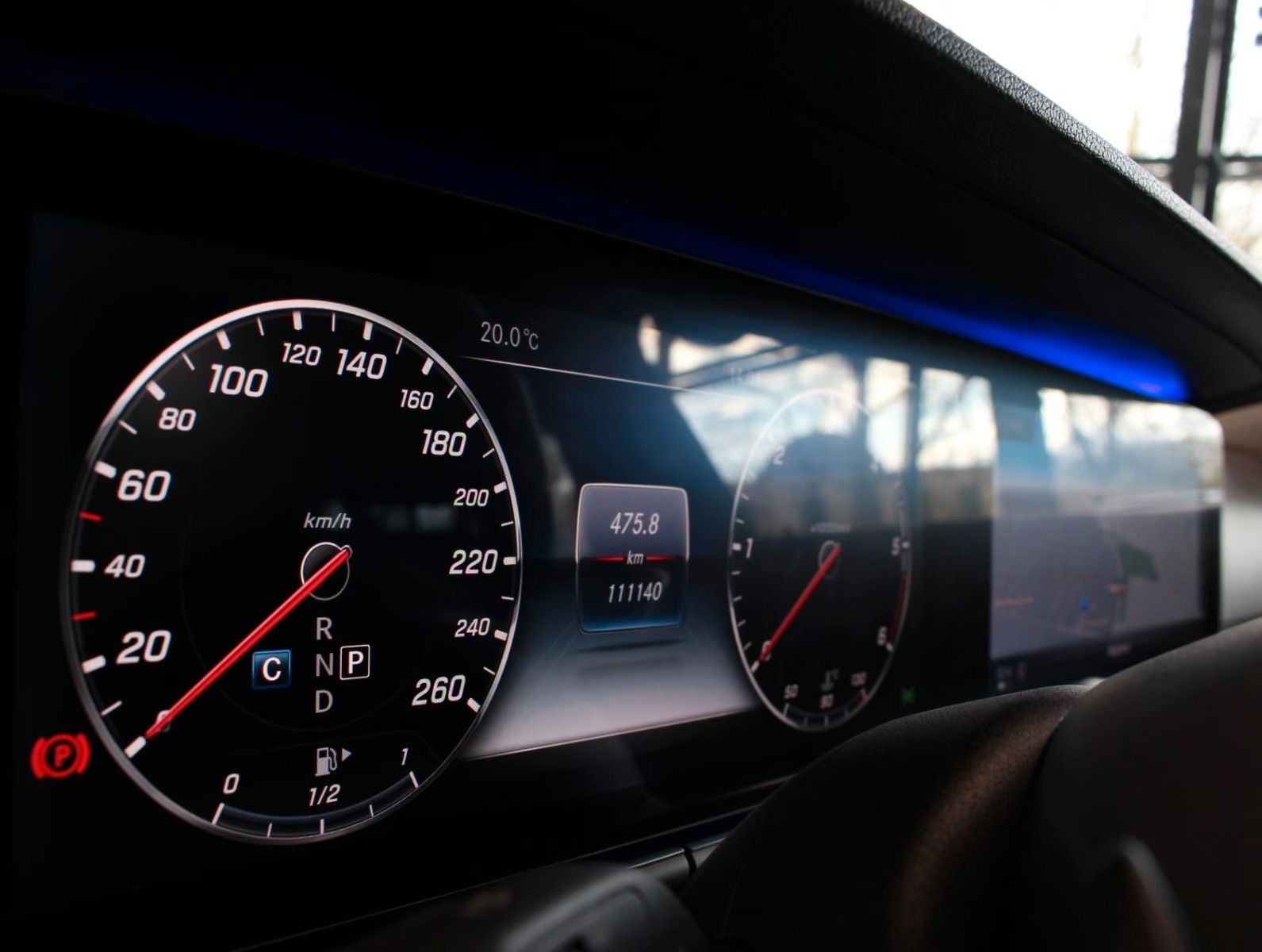 Fahrzeugabbildung Mercedes-Benz E 350 d T Avantgarde 9G 360°+LED+2.Hand