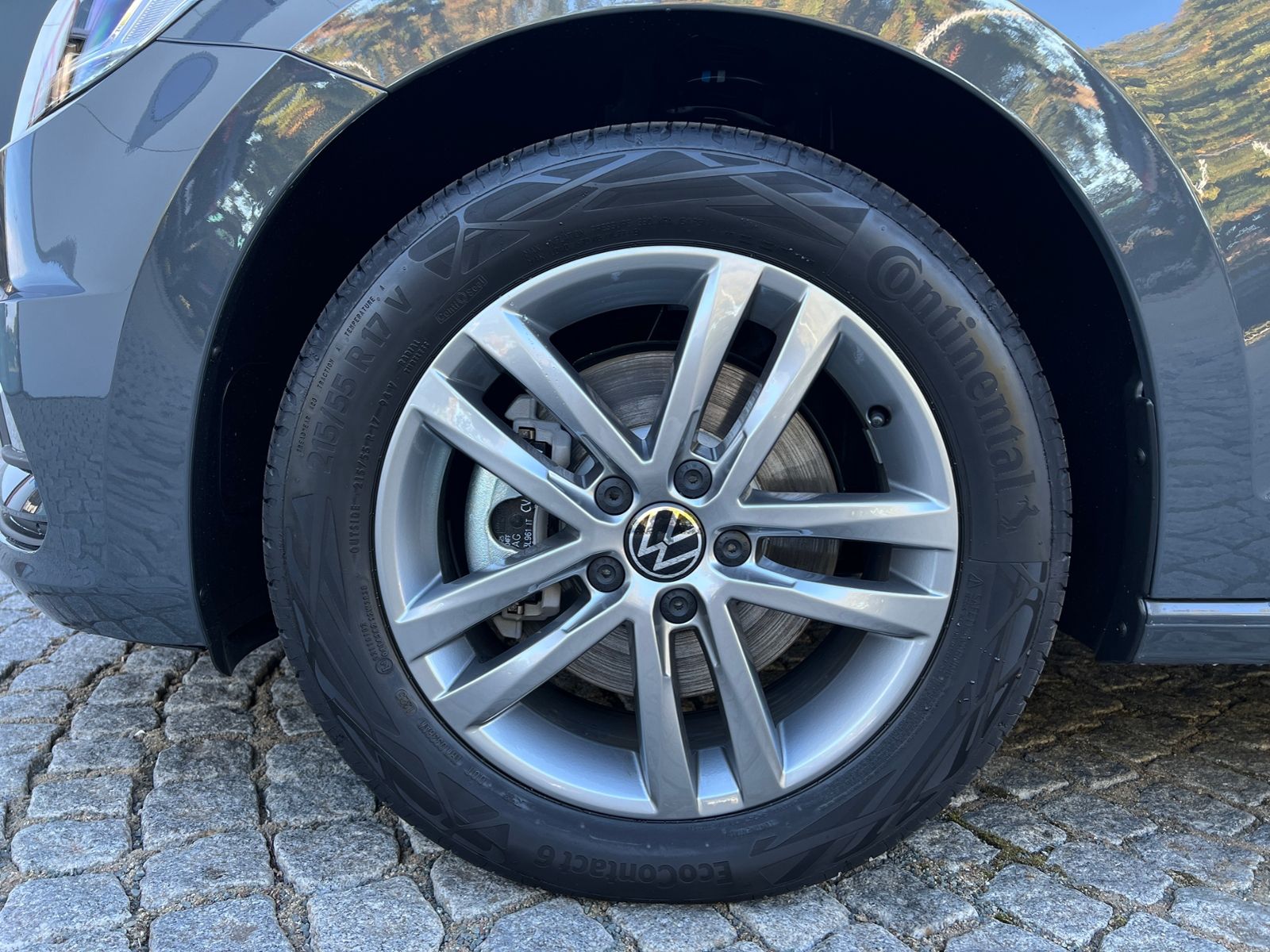 Fahrzeugabbildung Volkswagen Touran Comfortline 1.5 TSI DSG *7-Sitzer, Easy-O