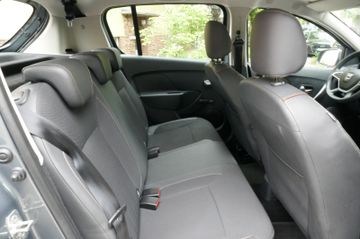 Fahrzeugabbildung Dacia Sandero II Stepway Celebration