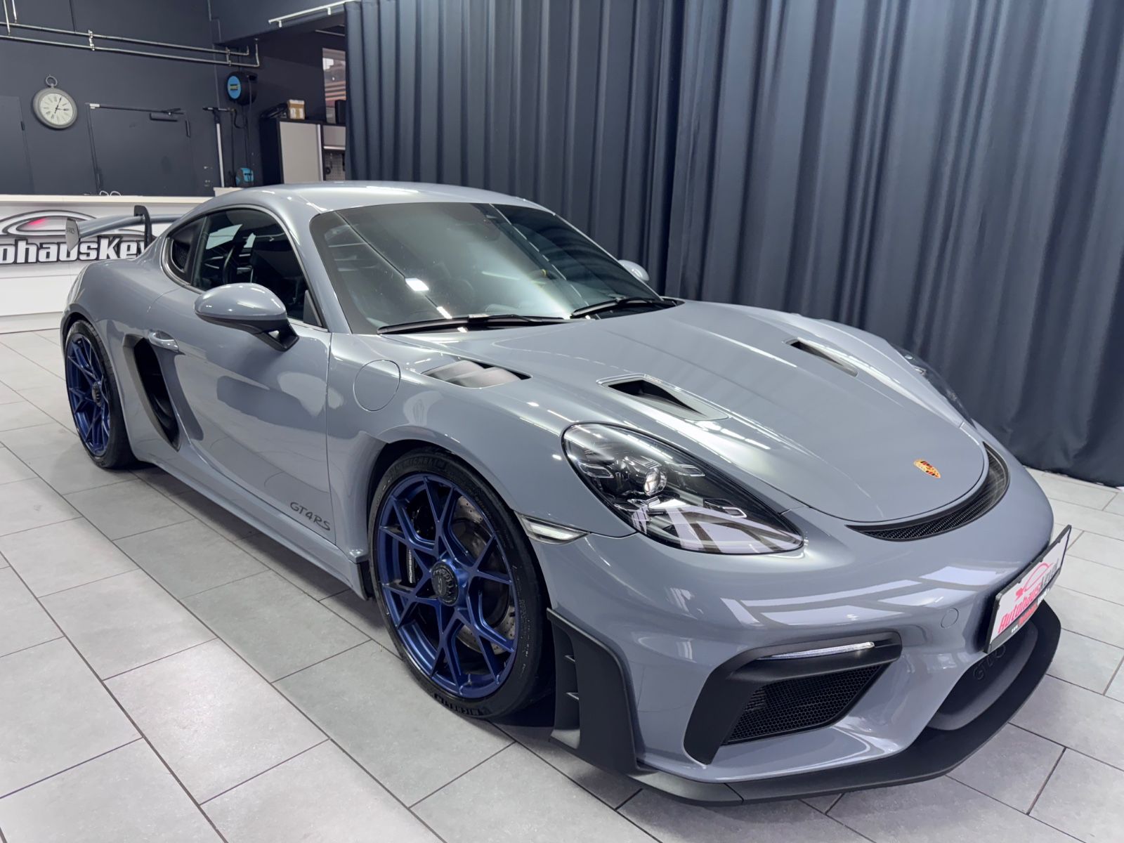 Fahrzeugabbildung Porsche Cayman GT4 RS |CLUBSPORT-PAKET|SPORT-CHRONO|