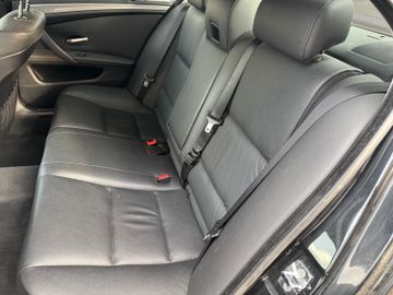 BMW 525 - 12