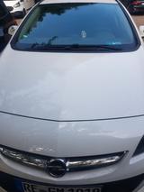 Opel Astra Sports T. 1.6 CDTI eco Sel. 81 S/S 97g... - Opel Astra: 97