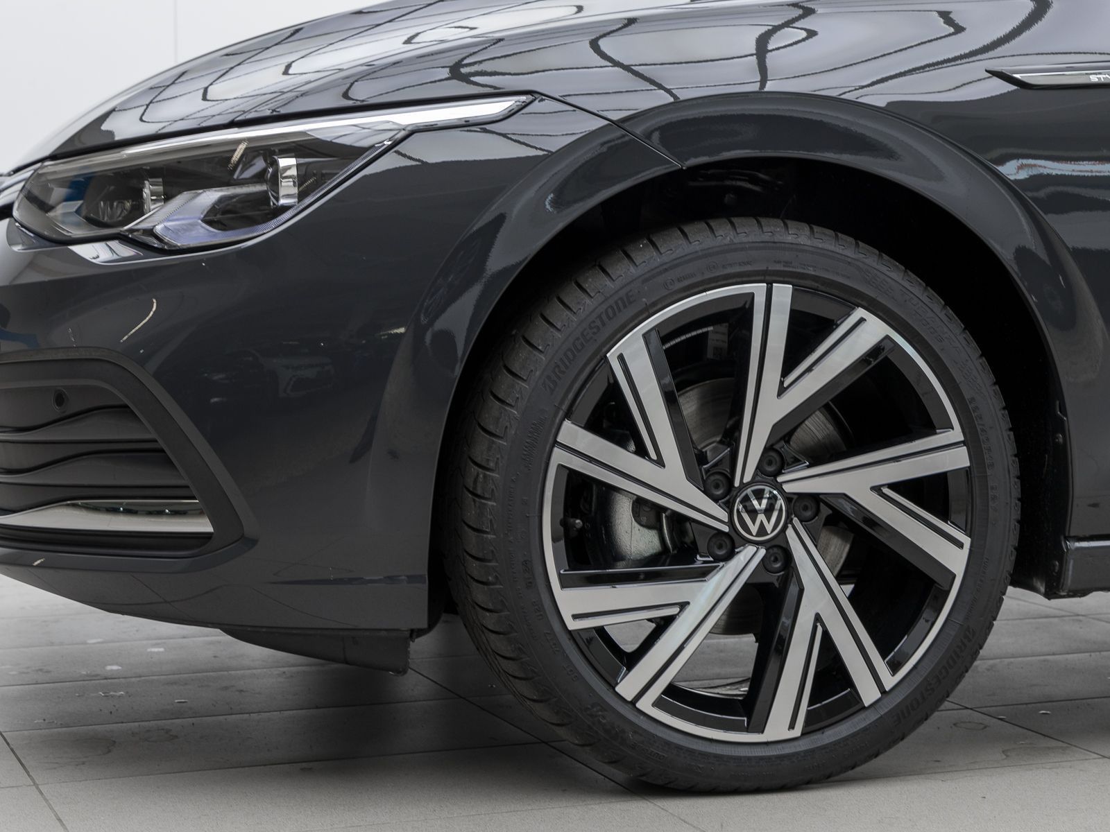 Volkswagen Golf - Bild 7