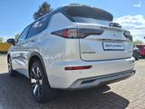 Mitsubishi Outlander Plug-in Hybrid 2,4 L TOP *360°, ACC* - Mitsubishi Plug-in Hybrid Outlander mit Anhängerkupplung