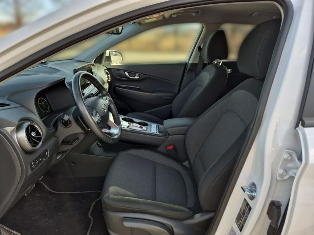 Erstes Annaberger Autohaus -  Hyundai KONA Elektro, Navi, LED Scheinwerfer,  Rückfahrk - Bild 7 Erstes Annaberger Autohaus -  Hyundai KONA Elektro, Navi, LED Scheinwerfer,  Rückfahrk - Bild 7