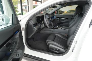 BMW 520 - 12
