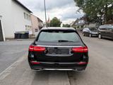 Mercedes-Benz E 400 d 4MATIC T AMG  - Mercedes-Benz E 400 in Köln