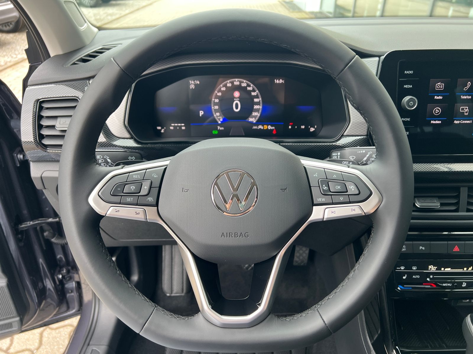 Fahrzeugabbildung Volkswagen T-Cross Life 1.0 TSI DSG *AHK,IQ-Light,ACC,Kamer