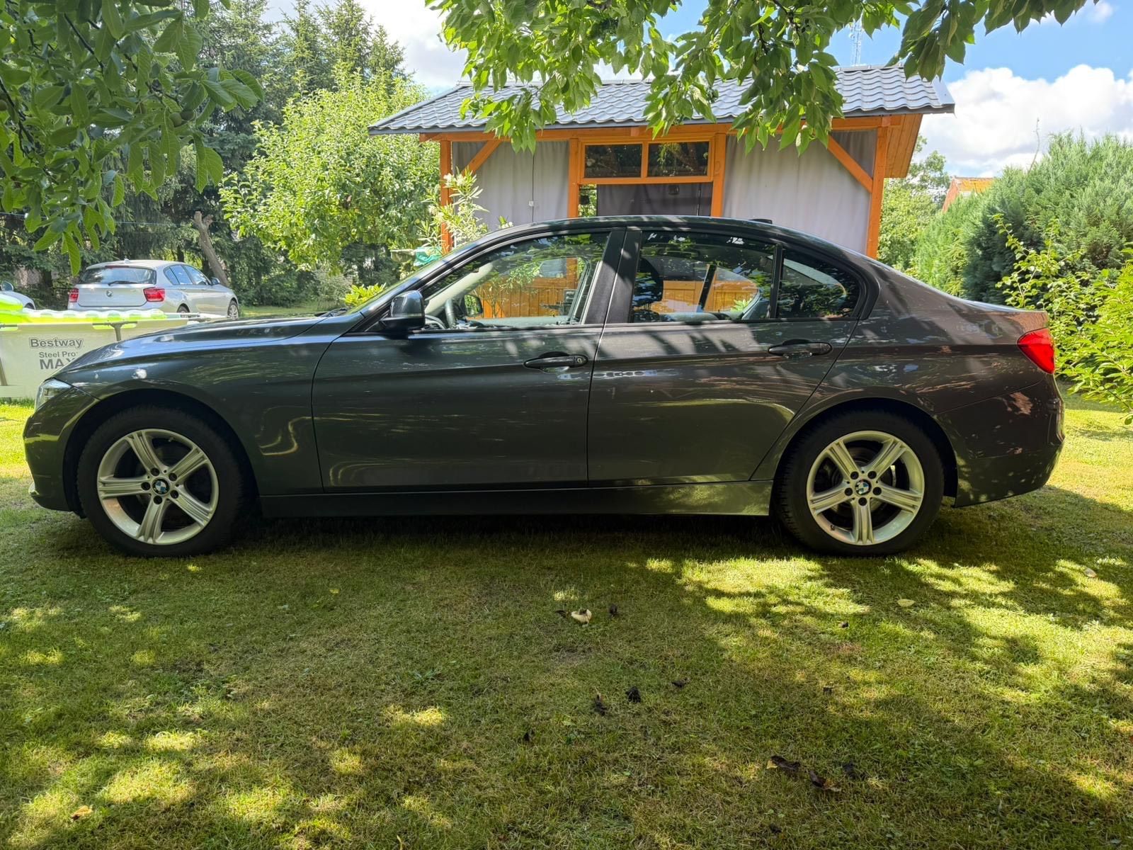 BMW BMW 318i F30 LCi Autom. TÜV