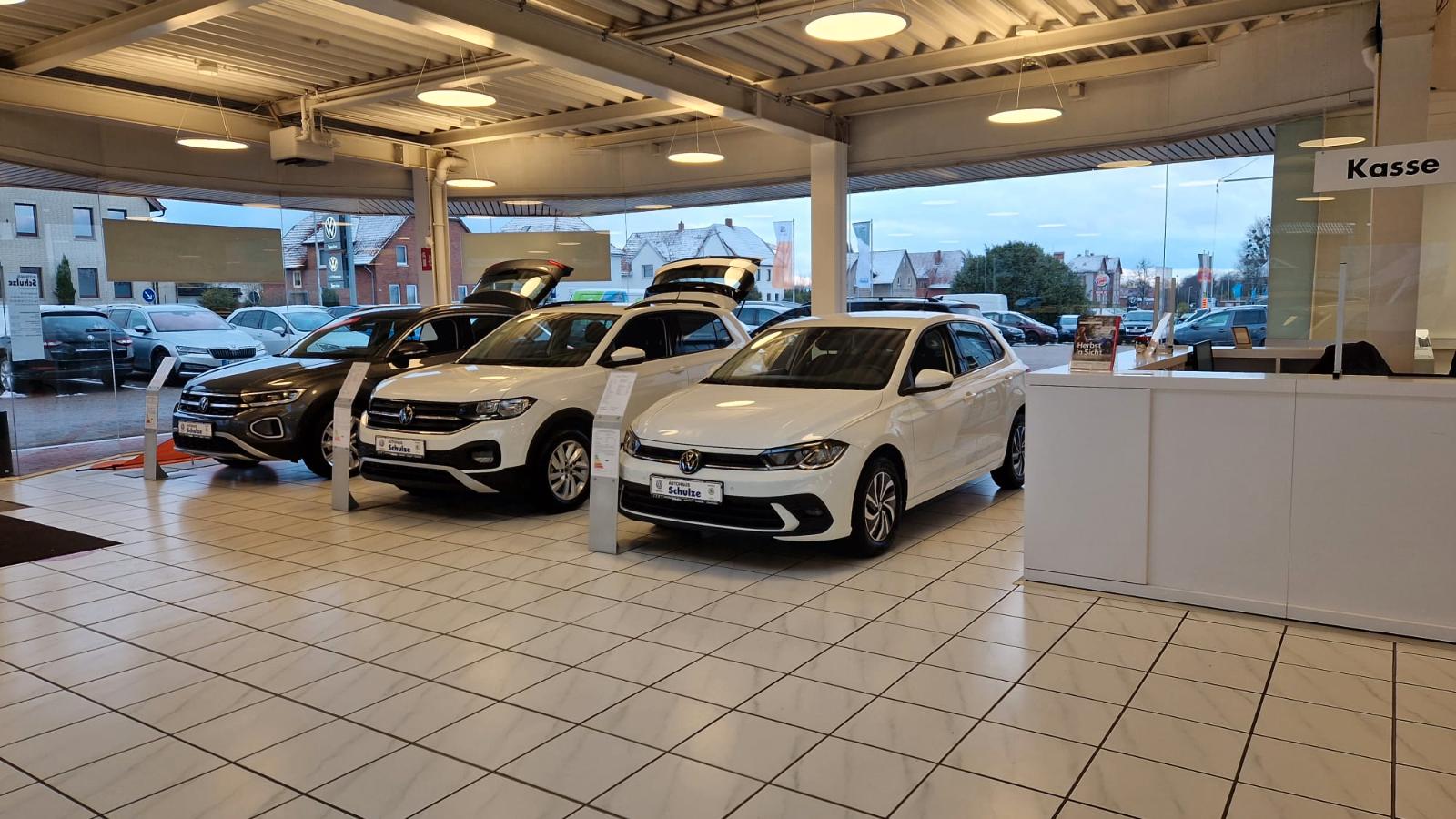 showroom-image-bottom