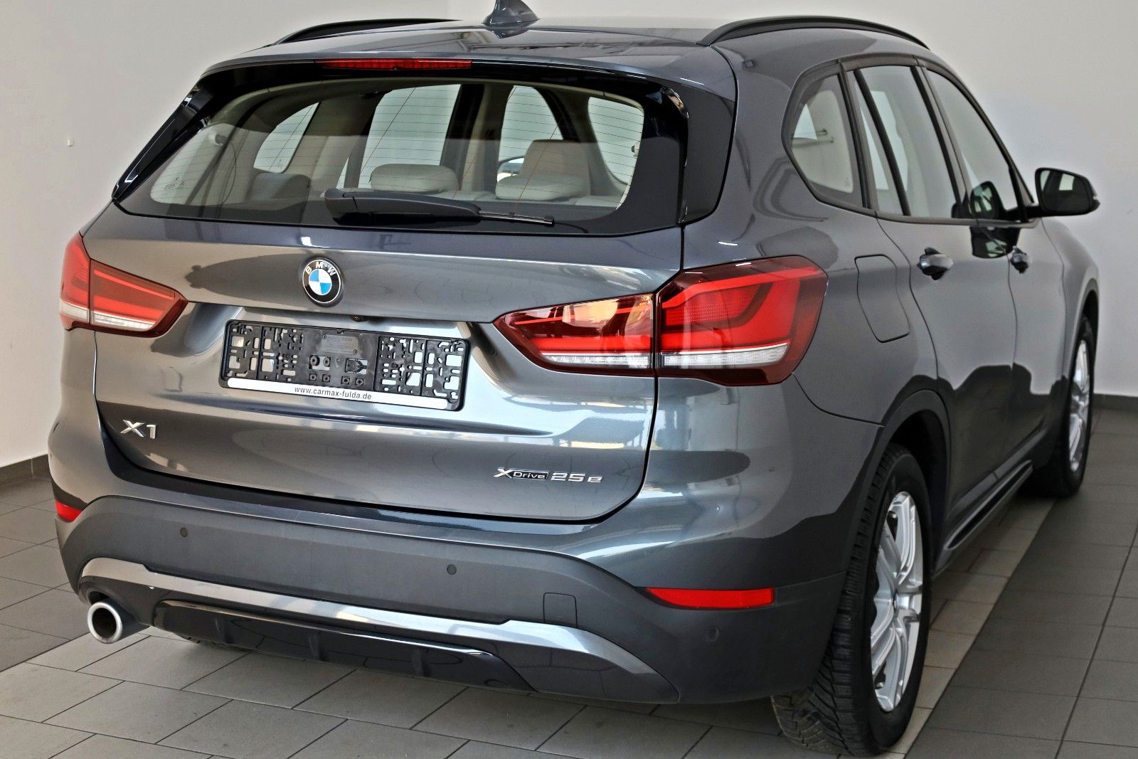 Fahrzeugabbildung BMW X1 xDrive 25 e Sport Line,Leder,Navi,LED,SH, +WR