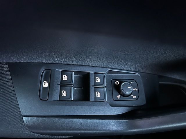 Taigo R-Line TSi Navi Kamera ACC Matrix