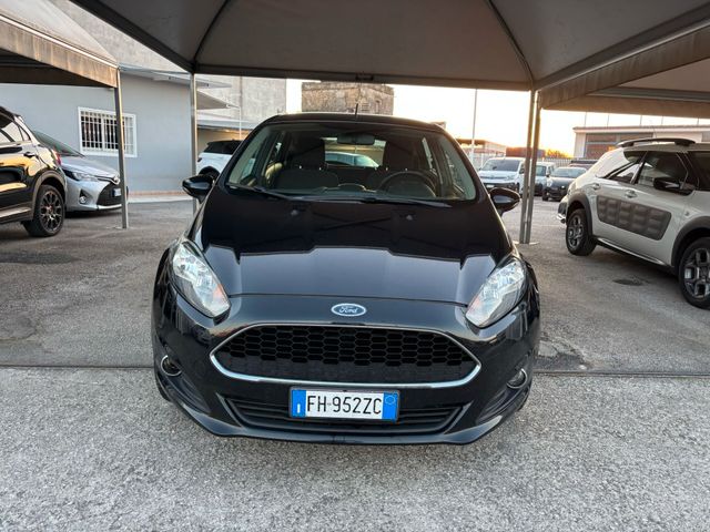 Ford Fiesta 1.4 5 porte Bz.- GPL Black & White E