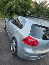 Volkswagen Golf 1.6 Automatik Benzin 102 PS - Volkswagen Golf: 102 Ps