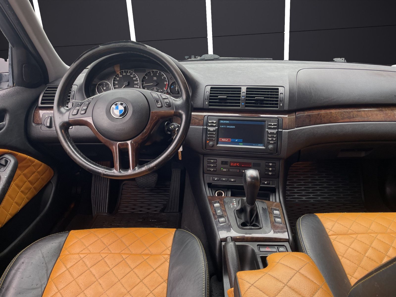 Fahrzeugabbildung BMW 320 Lim. Navi*Xenon*Shzg*Klimaauto