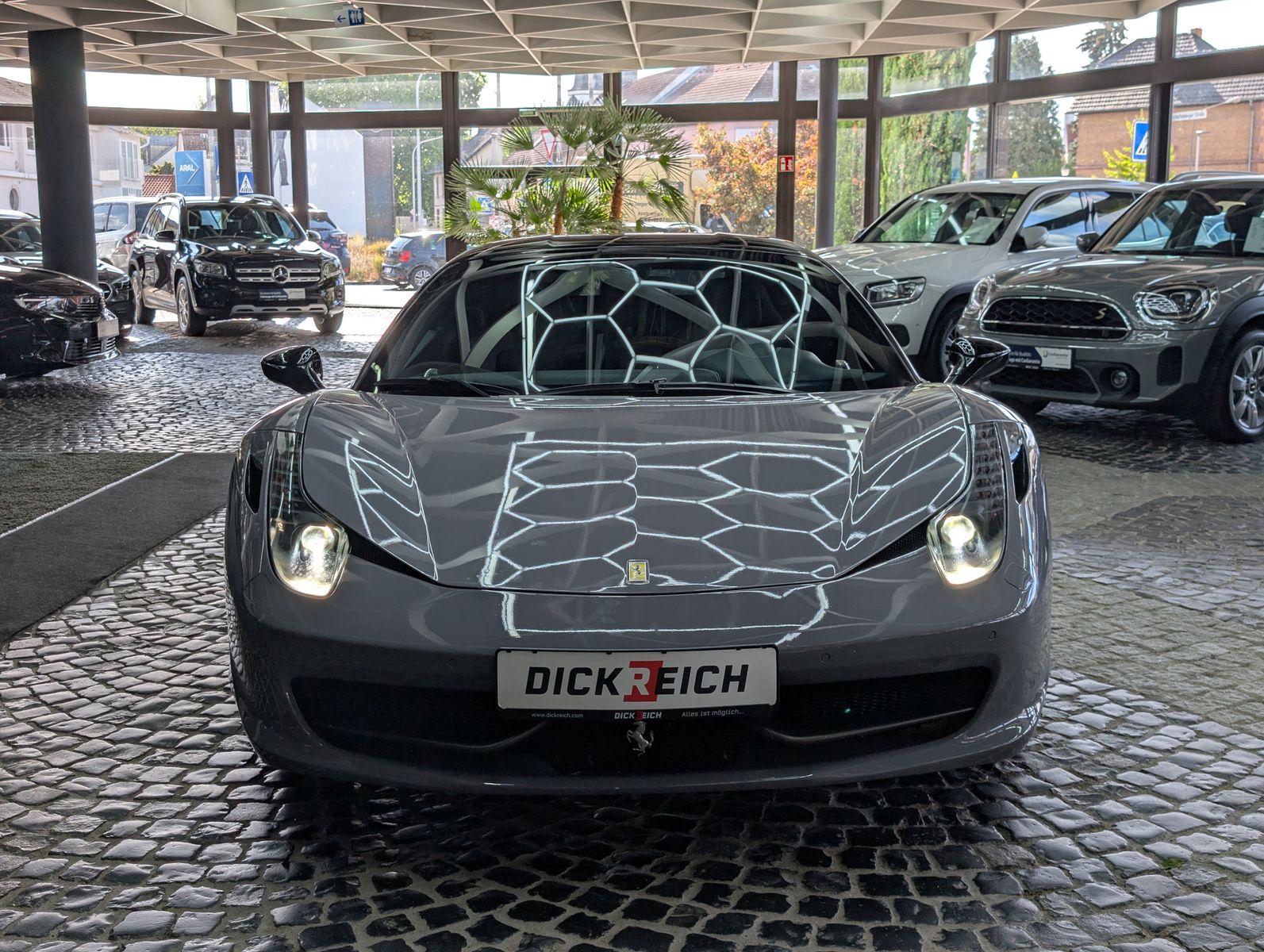 Fahrzeugabbildung Ferrari 458 Italia Racing Seats Carbon CRPK F1 CAM 20"