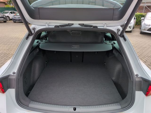 Leon ST / UPE: 50.650,- € / 1.5 e-HYBRID EDGE AH