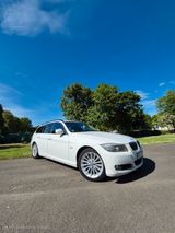 BMW 325d touring E91 LCI M57 - BMW 325 aus 2009 mit Diesel-Antrieb: Kombi