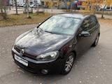 Volkswagen Golf VI 2.0 TDI 81 kW 5-TRG*KLIMA*NAVI*ALU*PDC* - Volkswagen Golf aus 2009: TDI