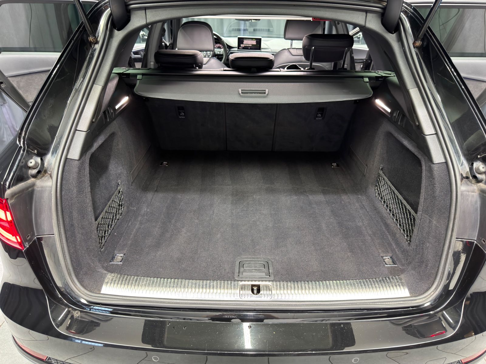 Fahrzeugabbildung Audi A4 Avant quattro sport|3xS-LINE|XENON|NAVI|VOLL