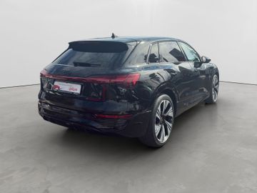 Audi Q8 e-tron - 4