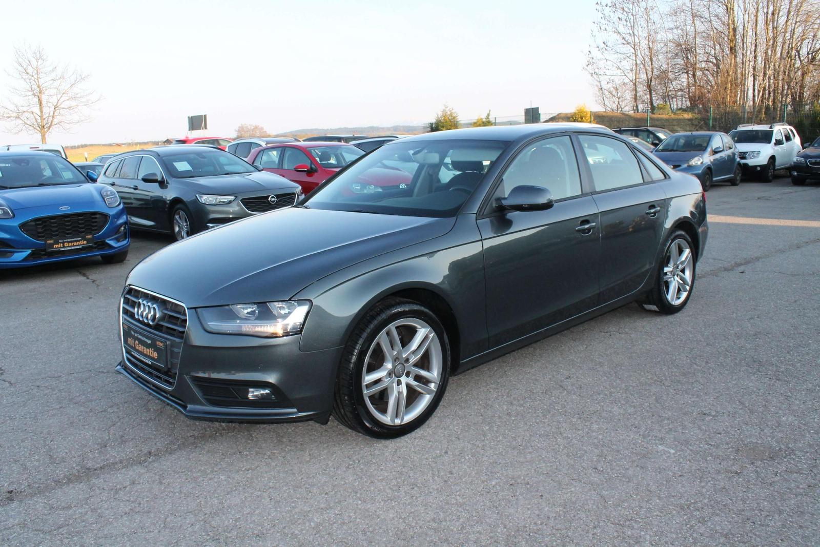 Audi A4 1.8 TFSI KLIMATR PDC I.HAND ALU