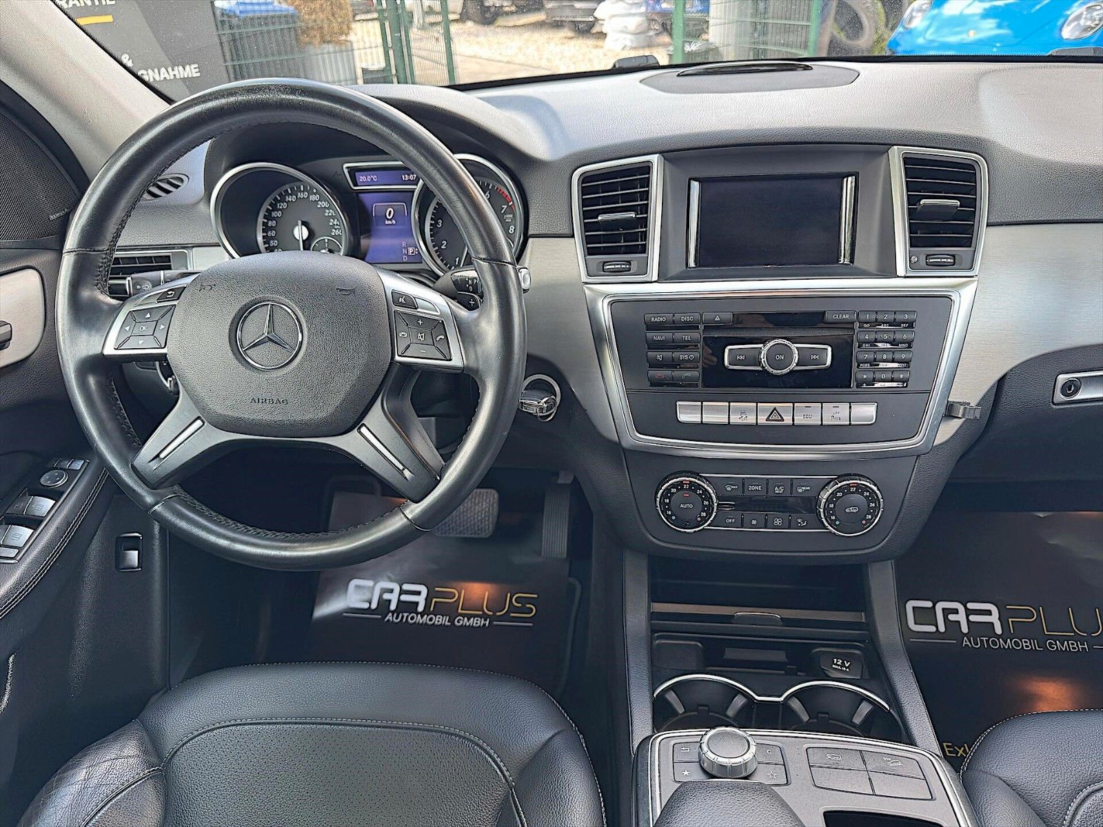 Fahrzeugabbildung Mercedes-Benz ML 400 AMG Sport-Paket 4Matic *Bi-Xenon*LED*