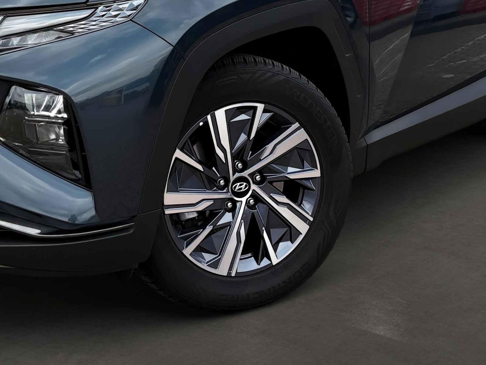 Fahrzeugabbildung Hyundai Tucson Trend Hybrid PANO + Assistenz-Paket