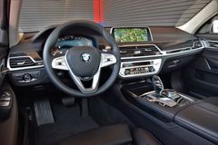Fahrzeugabbildung BMW 740Ld Lang xDrive Panora Laser 3xTv ACC Massage