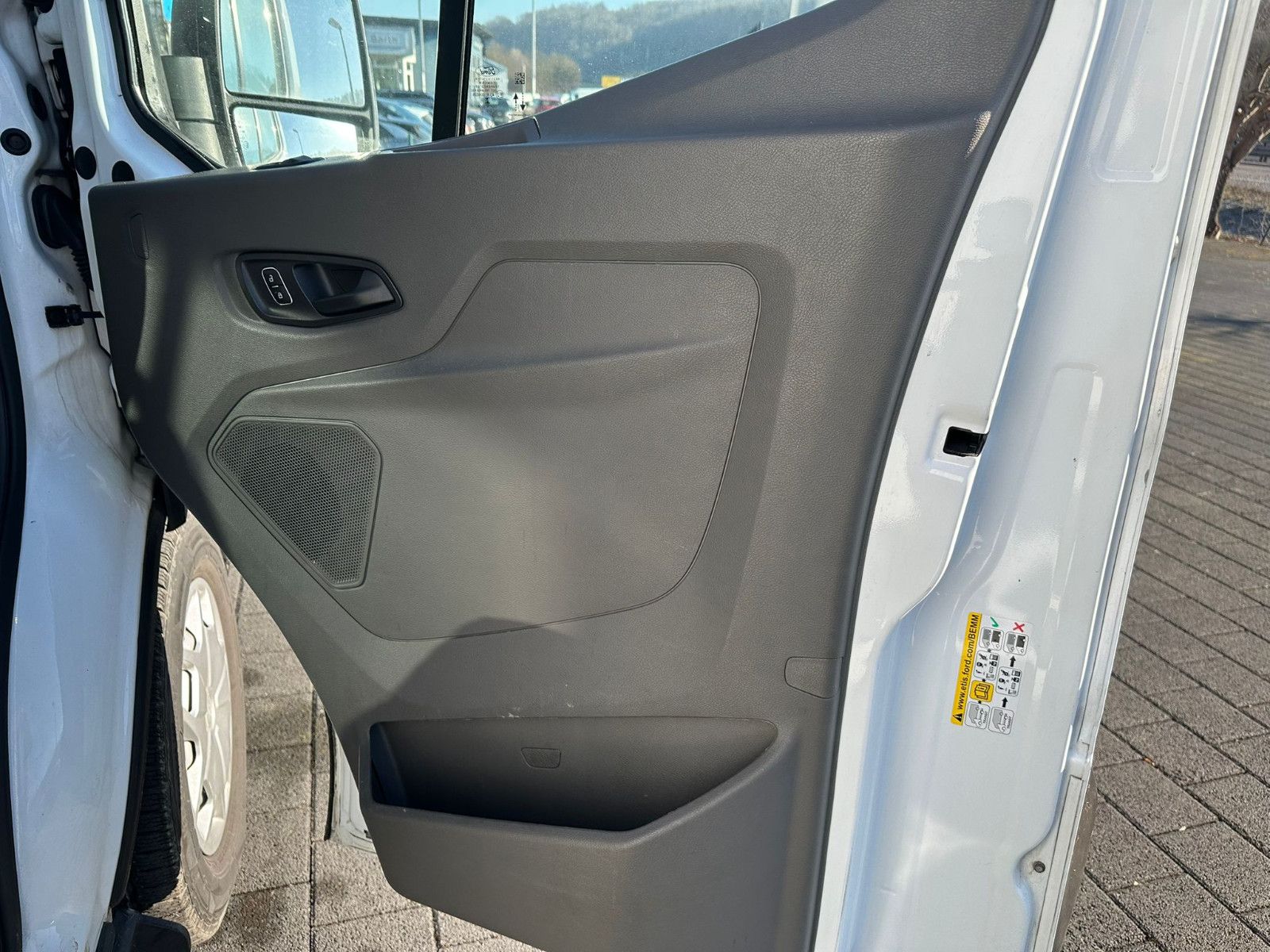 Fahrzeugabbildung Ford TRANSIT 350 L3H2 *AUTOM*LADEFLÄCHE klimatisiert