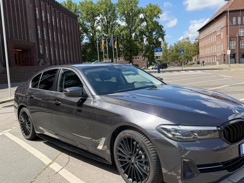 Image of BMW 530