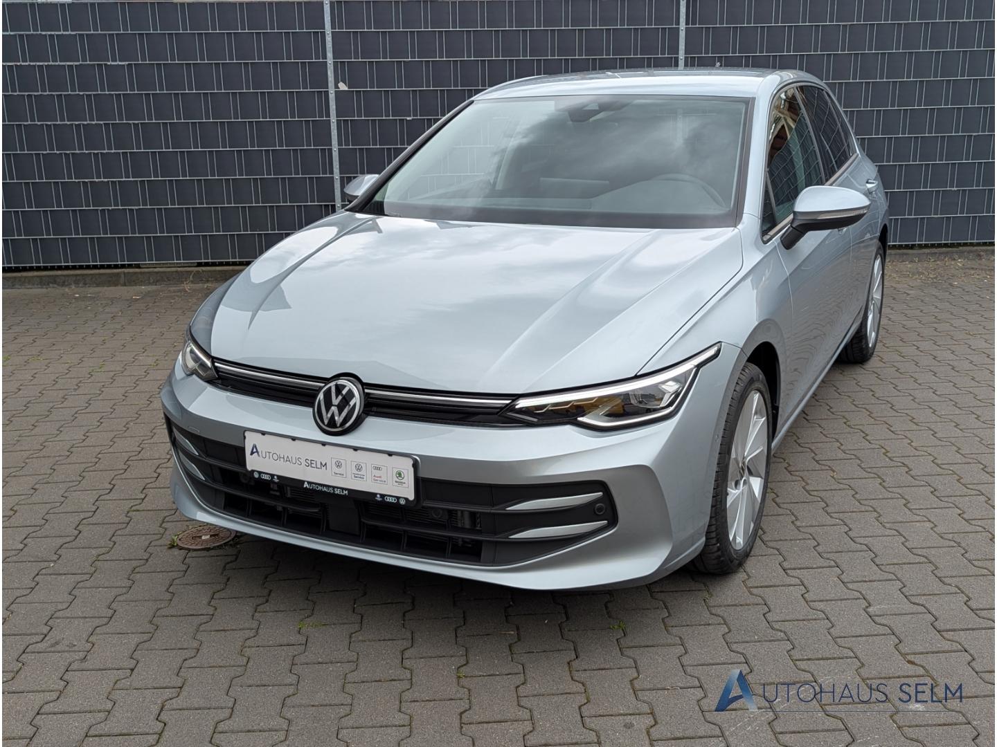 Volkswagen Golf 1.5 TSI AHK LED SHZ ACC Apple CarPlay
