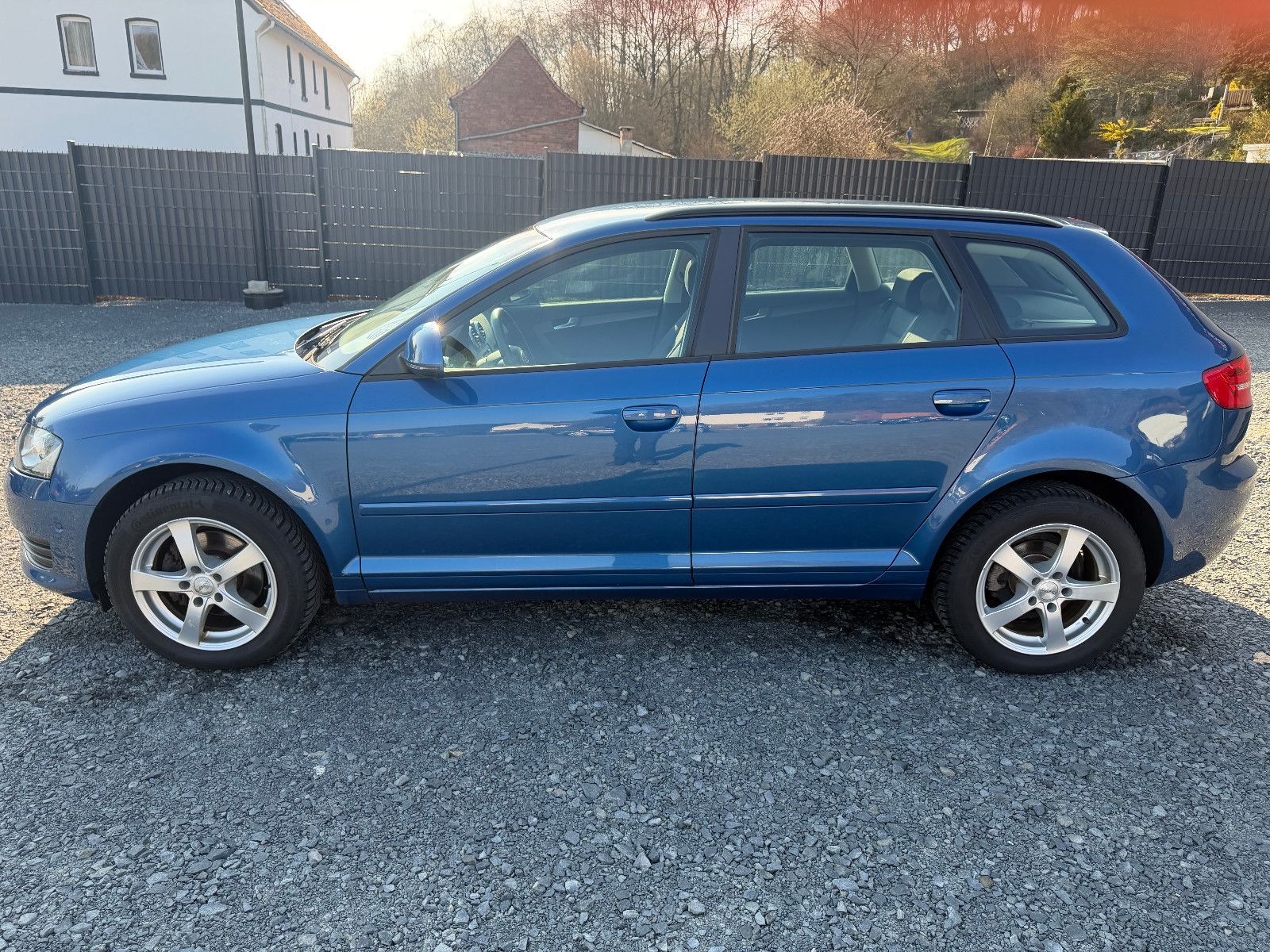 AUDI A3 Sportback 1.8 TFSI Bi-Xenon/PDC/SHZ – Foto 7