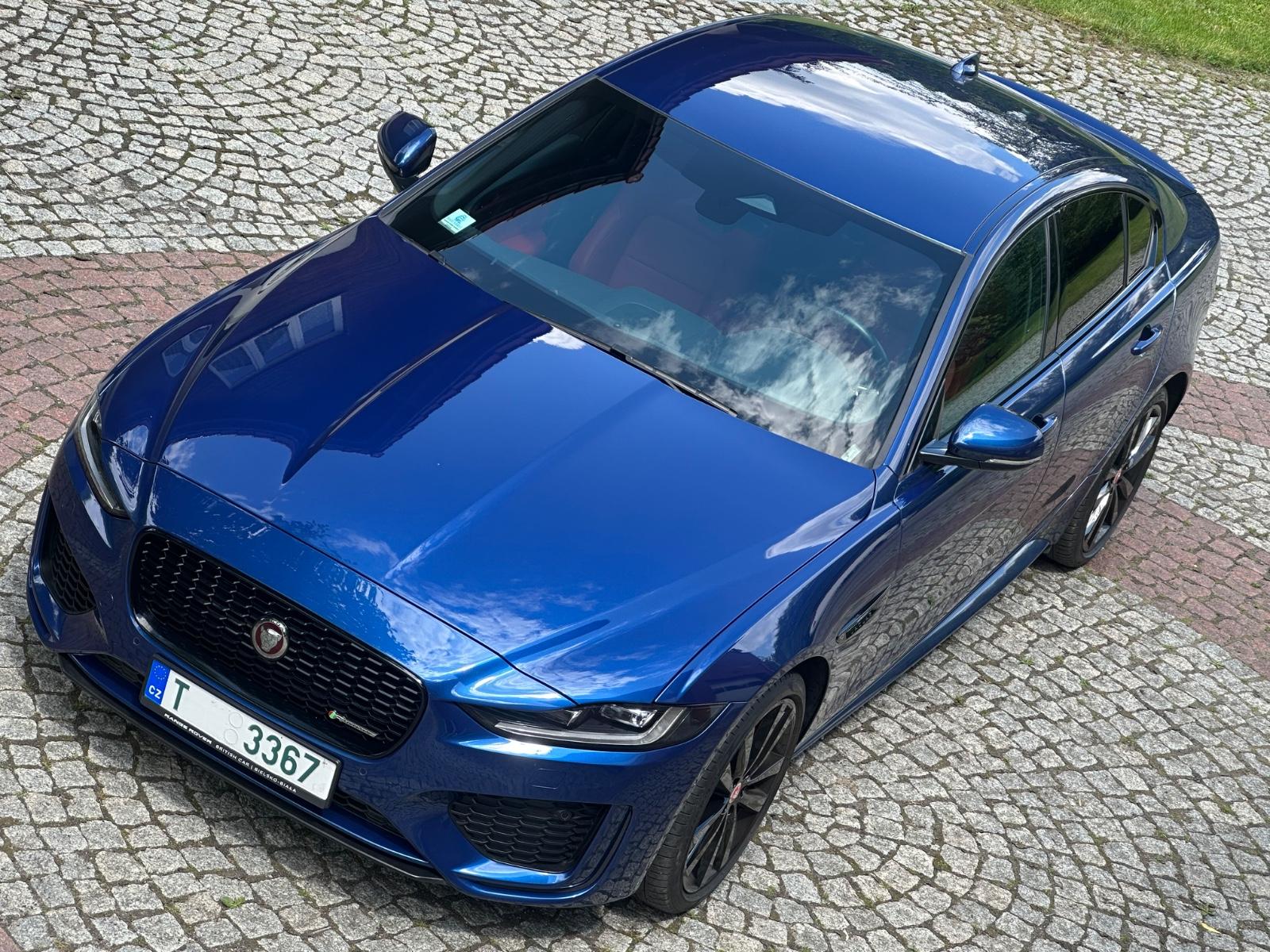 Jaguar XE P300 R-Dynamic HSE AWD warranty 25.500 km