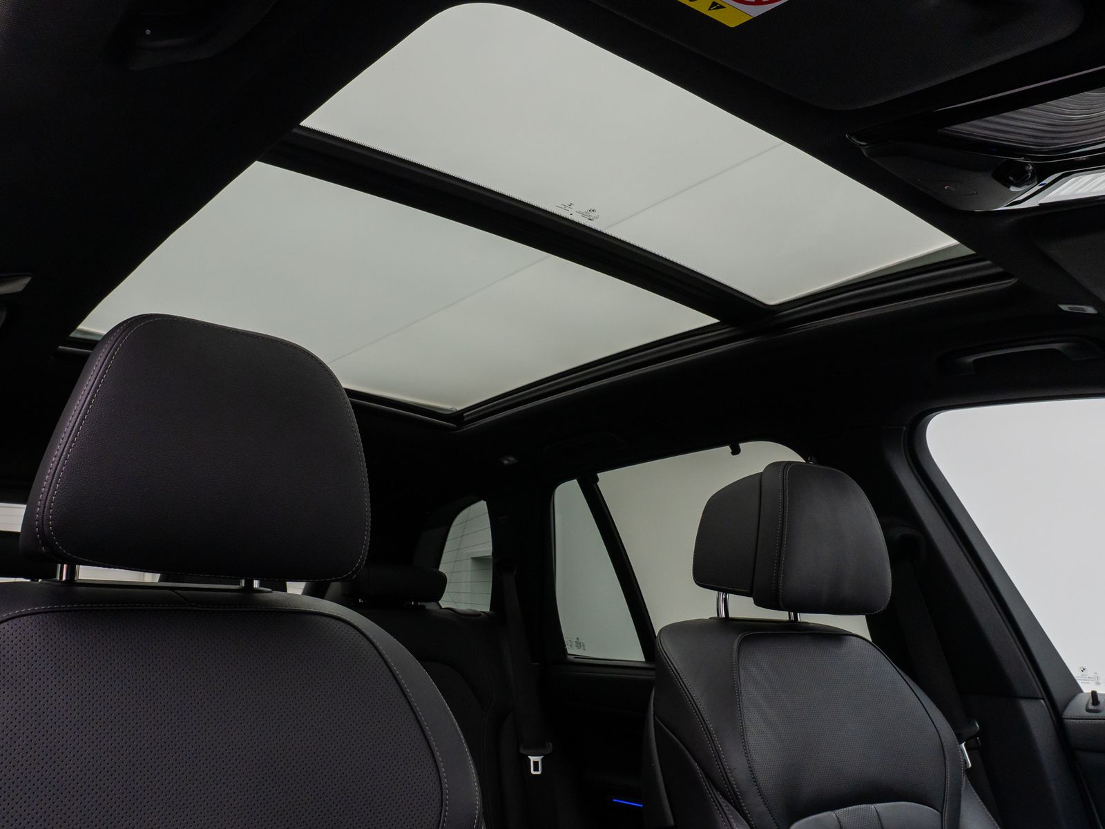 Fahrzeugabbildung BMW X5 M50d Panoram Laser 360°HUD H/K SoftCl AHK 22"