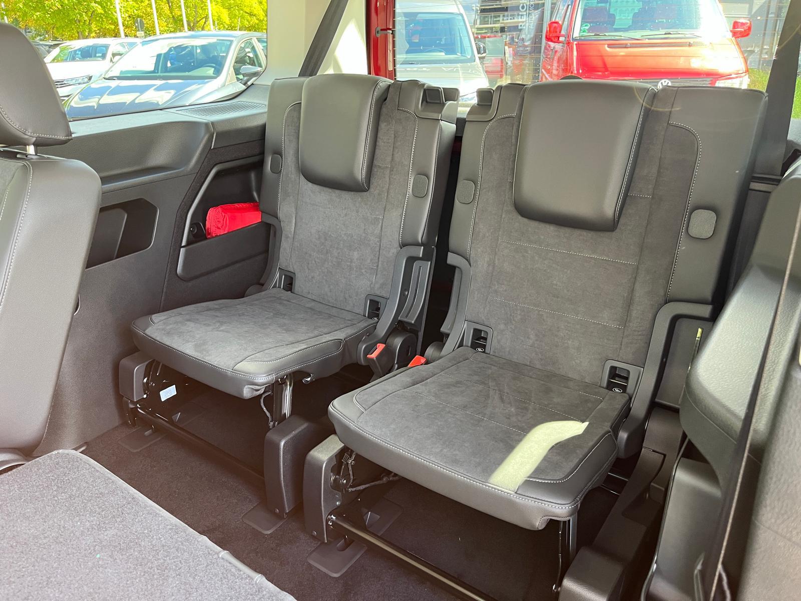 Volkswagen Caddy Maxi Style DSG 7-Sitzer - AHK
