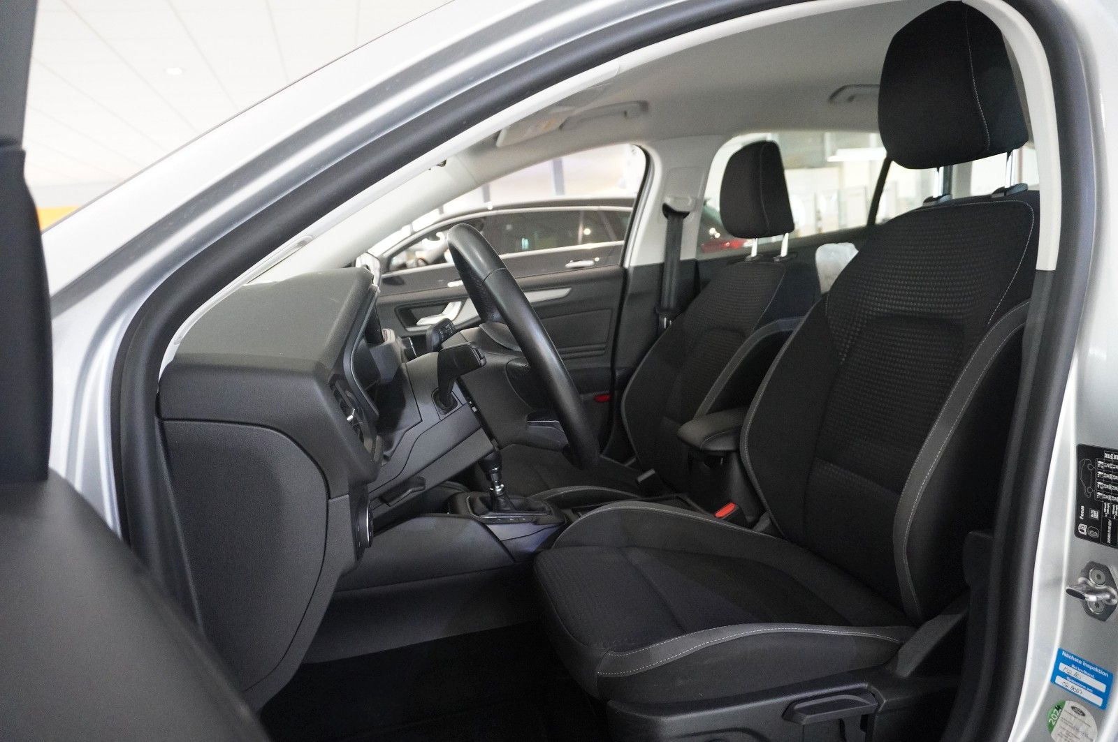 Fahrzeugabbildung Ford Focus Turnier 1.5D COOL & CONN. NAVI/LED/KAMERA