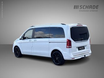Mercedes V 220 - 3