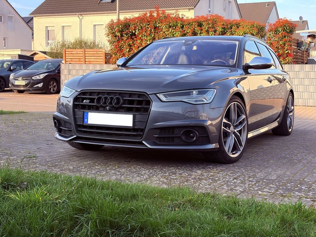 Image of Audi S6
