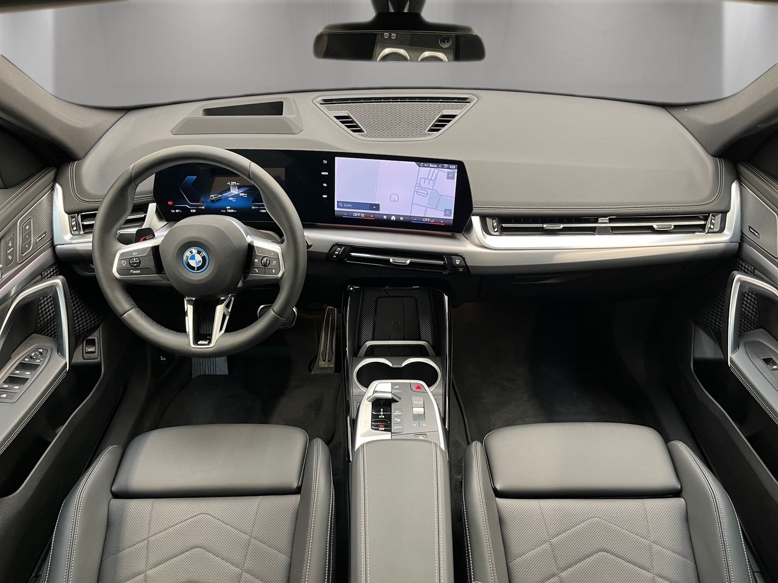 BMW iX1 - Bild 12
