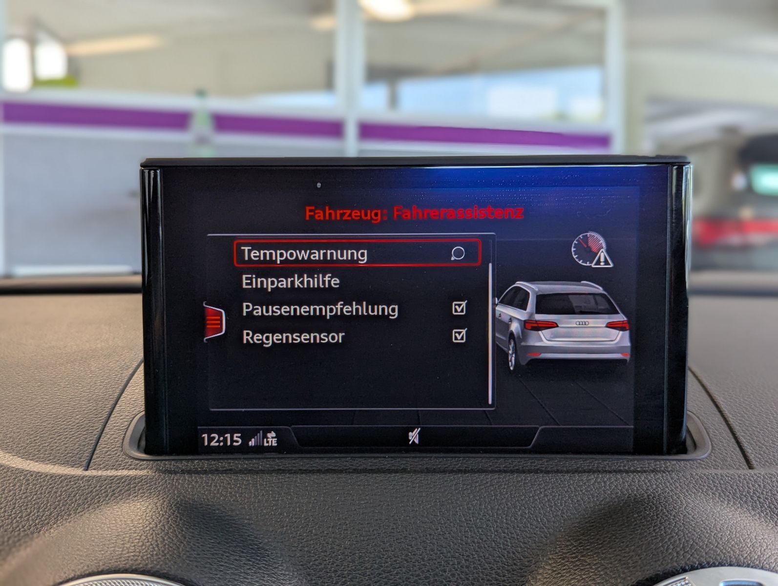 Fahrzeugabbildung Audi A3 30 TFSI sport LED MMI-Navigation PDC SHZ
